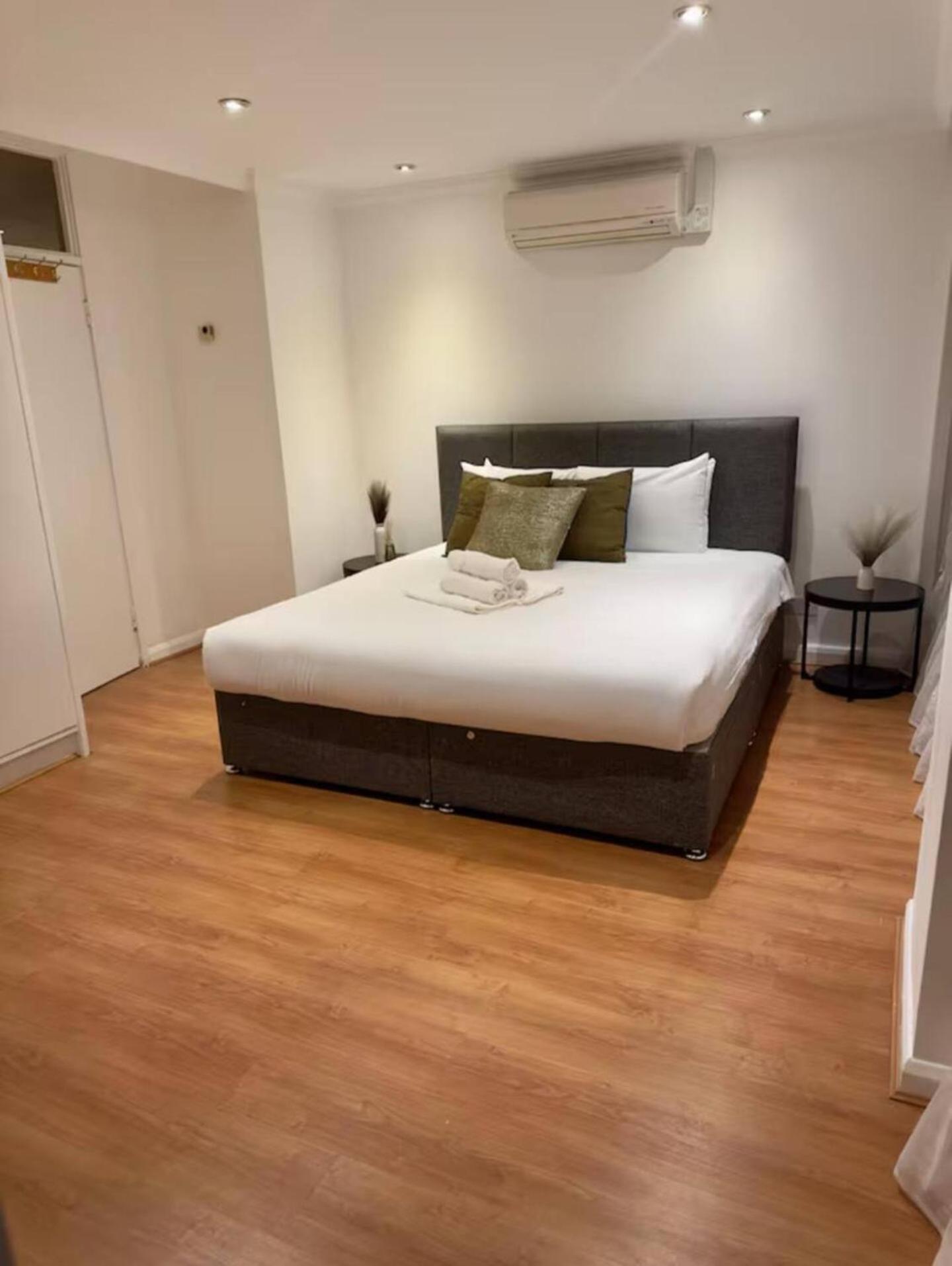 Charming 2br Flat In Nottingham Terrace Apartment